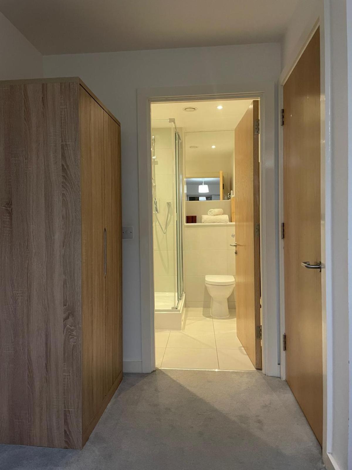 Apartment Centre *
